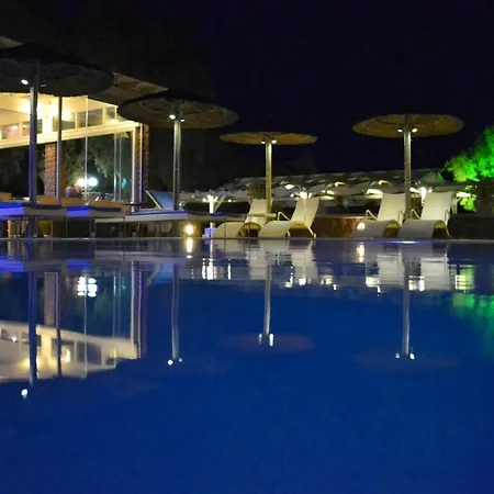 Aparthotel Thousand Stars Suites&rooms *